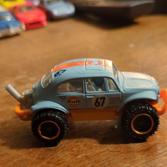 2000 Beatle Racing Blue Toy Car - Picture 1 of 4